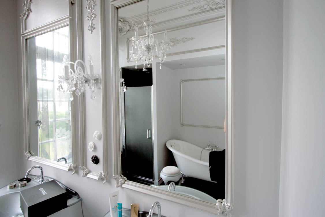 Salle de bain luxueuse livrée clé en main